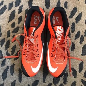 Nike Men's Alpha Pro 2 Low TD Football Cleats